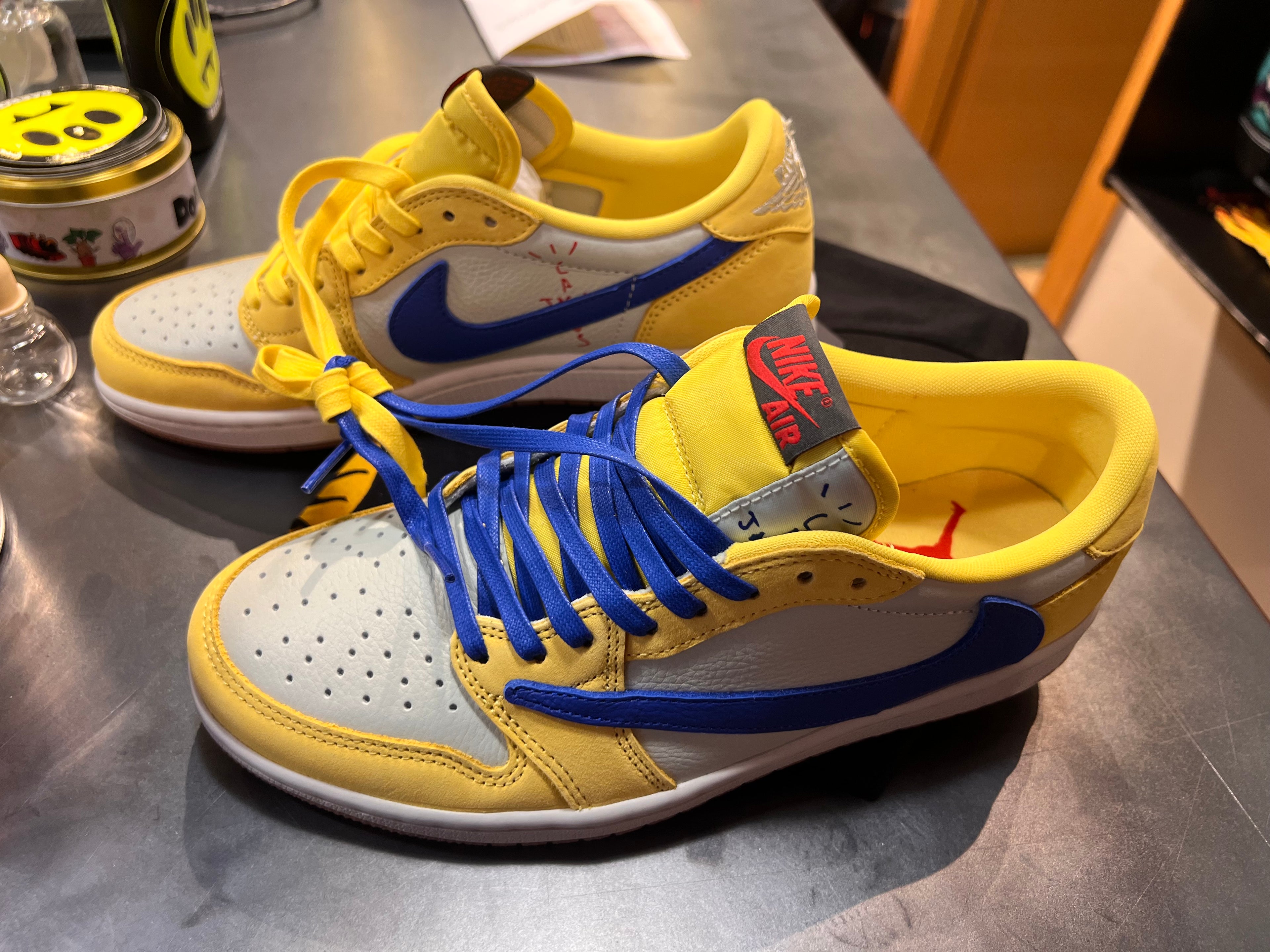 Nike Air Jordan 1 Low OG Travis Scott Canary Yellow